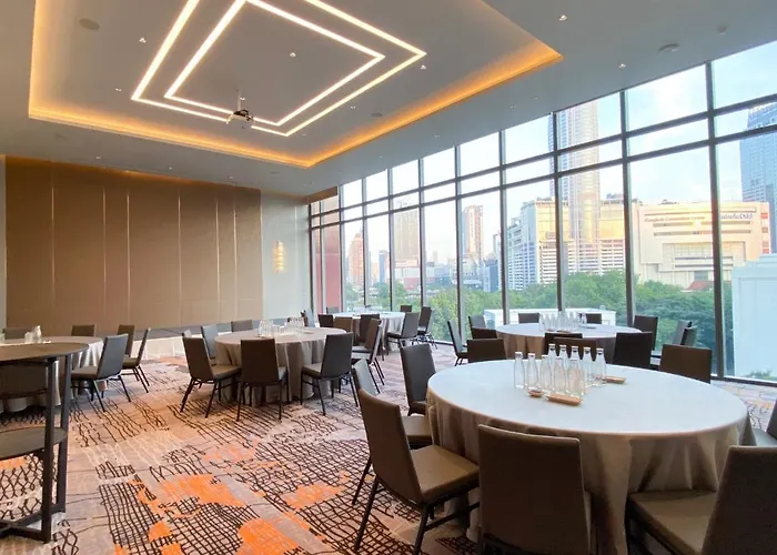Hotel Chatrium Grand 5*